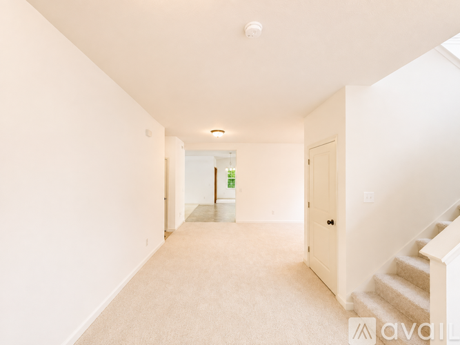 13958 Catalina Drive 4 Beds Single Family Home for Rent - Photo gallery 3