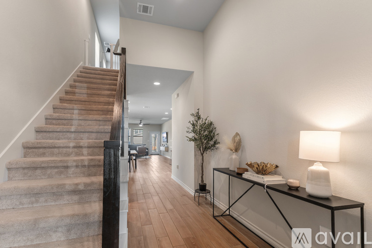 936 Eves Necklace Drive 3 Beds Single Family Home for Rent - Photo gallery 3
