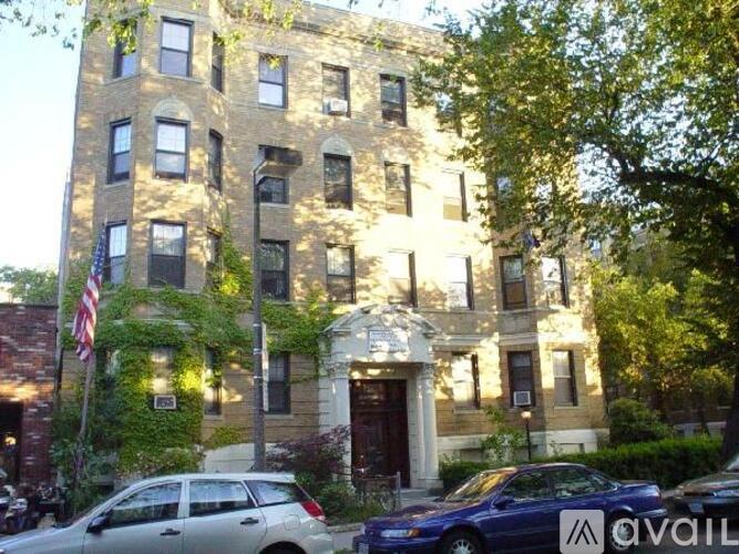 56 Queensberry St 2 Beds Apartment for Rent - Photo gallery 2