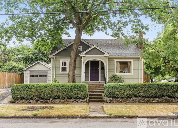 1510 Summer Street Northeast 2 Beds Single Family Home for Rent - Photo gallery 1