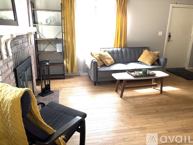 1510 Summer Street Northeast 2 Beds Single Family Home for Rent - Photo gallery 4