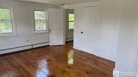 329 Main Street 2 Beds Apartment for Rent