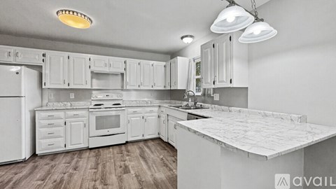 2001 Pine Woods Rd 4 Beds Apartment for Rent