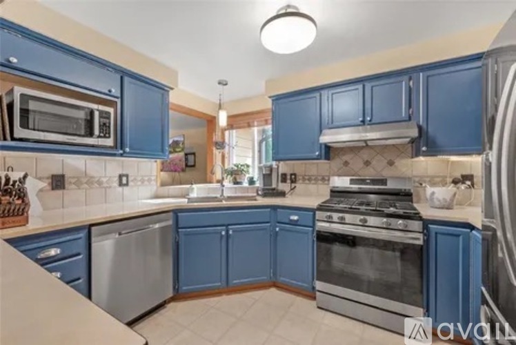 20429 81st Drive Northeast 3 Beds Single Family Home for Rent - Photo gallery 5