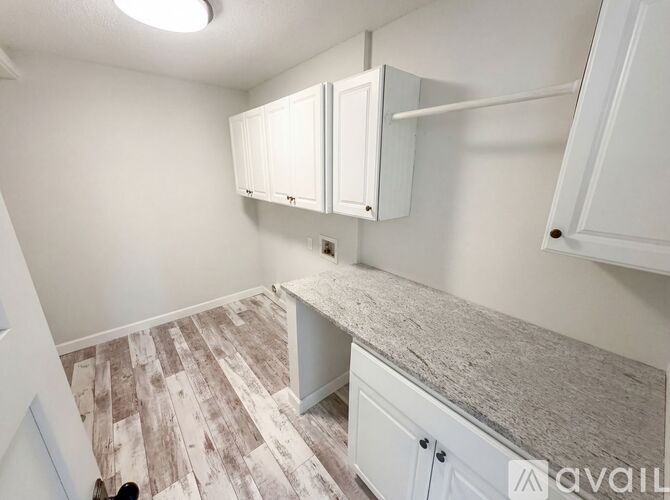 8252 S Evening Dr 4 Beds Single Family Home for Rent - Photo gallery 4