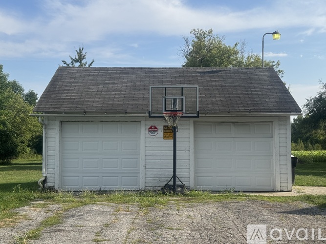 6231 Bristol Rd 4 Beds Single Family Home for Rent - Photo gallery 2