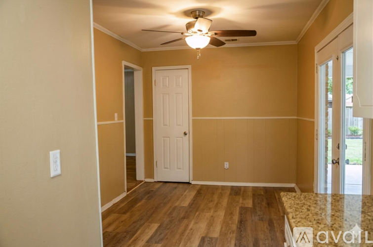 1616 South 5th Place 4 Beds Single Family Home for Rent - Photo gallery 4