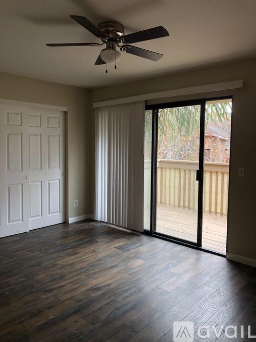 62 Village Circle Drive 3 Beds Condo for Rent - Photo gallery 3