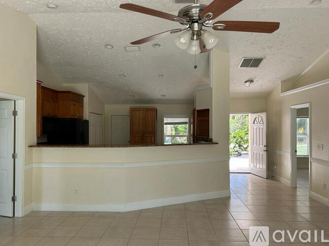 2426 Oak Drive 3 Beds Single Family Home for Rent - Photo gallery 5