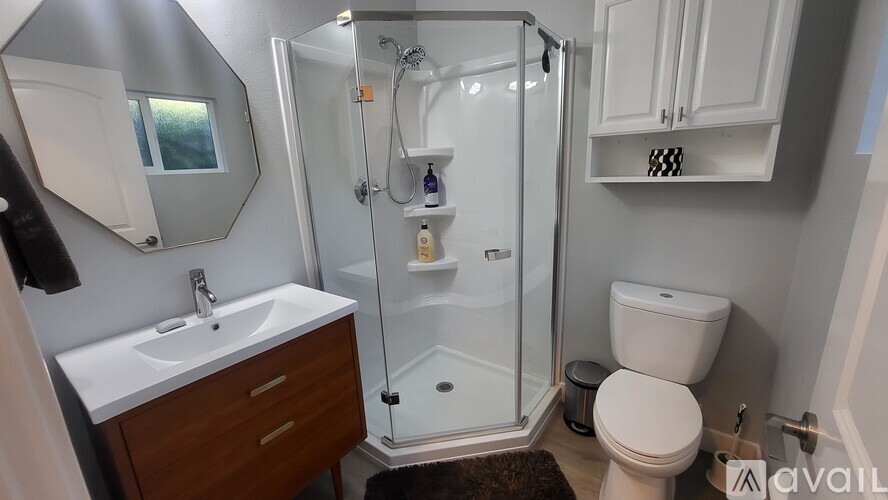 2050A Lomita Park Place Studio Single Family Home for Rent - Photo gallery 3