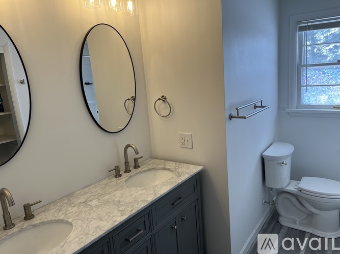220 Tennyson Drive 3 Beds Single Family Home for Rent - Photo gallery 2