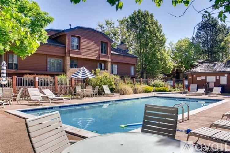 2685 South Dayton Way 3 Beds Townhouse for Rent - Photo gallery 4