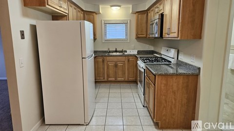 667 Indian Church Rd 2 Beds Apartment for Rent