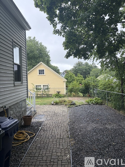 15 Upland Street 3 Beds Single Family Home for Rent - Photo gallery 3