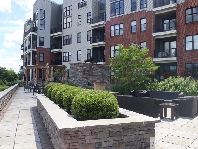83 East Church Street 2 Beds Condo for Rent - Photo gallery 3