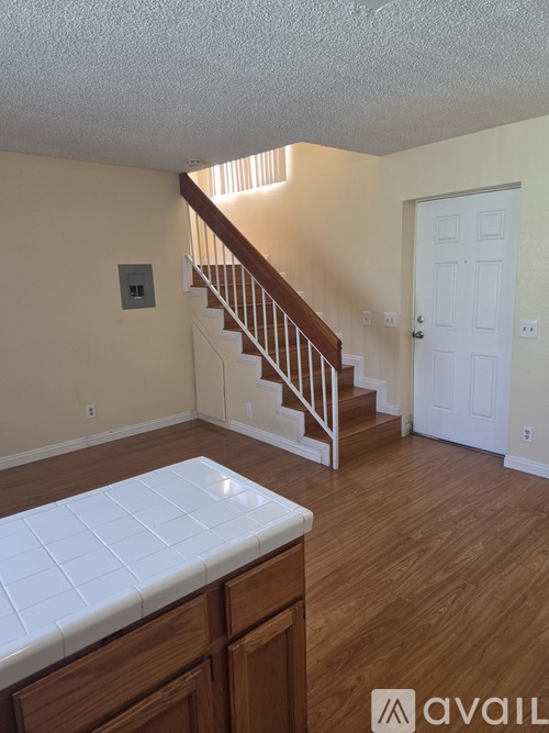 925 S 2nd St 1 Apartment for Rent - Photo gallery 4