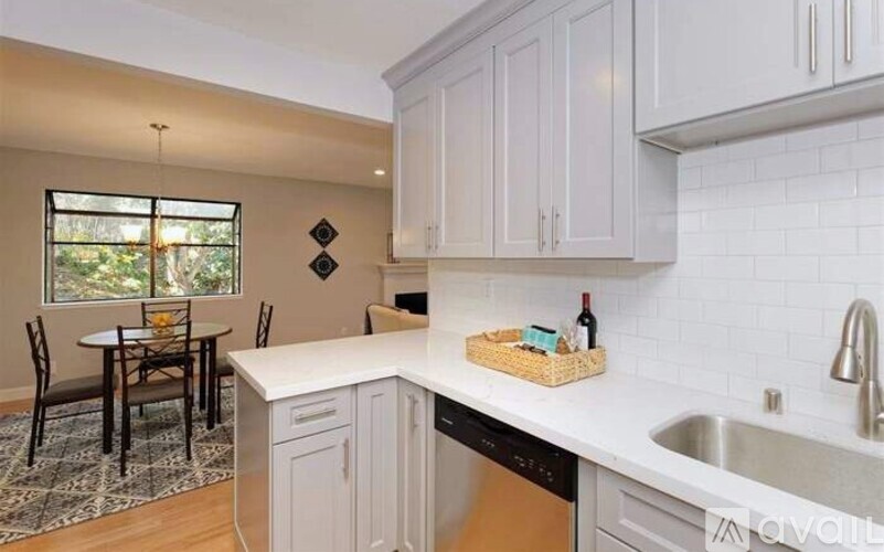 1739 Dalessi Drive 2 Beds Townhouse for Rent - Photo gallery 5