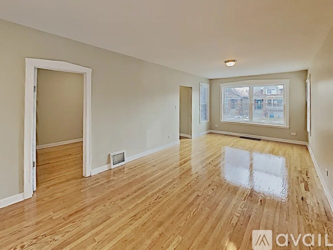 1641 Ridgeland Avenue 3 Beds Single Family Home for Rent - Photo gallery 3