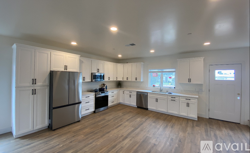 770 Delaware St 4 Beds Single Family Home for Rent - Photo gallery 1