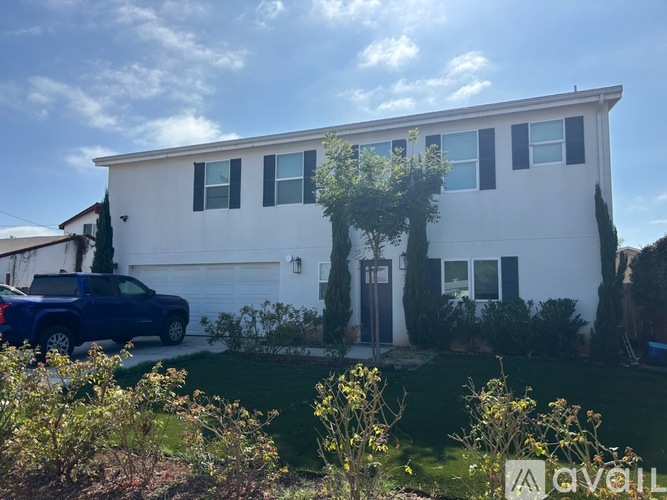 770 Delaware St 4 Beds Single Family Home for Rent - Photo gallery 2