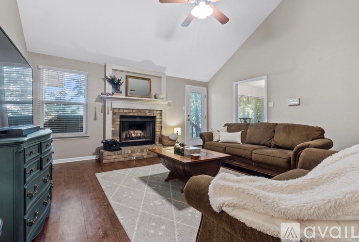 71 Summit Ridge Ct 3 Beds Single Family Home for Rent - Photo gallery 4
