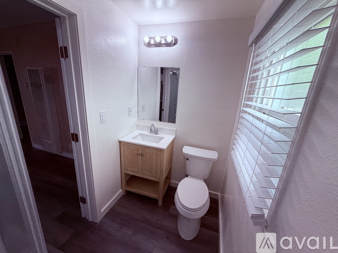 1071 Euclid Ave 2 Beds Single Family Home for Rent - Photo gallery 3