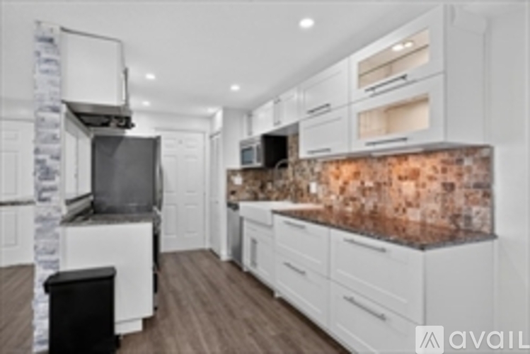 20 Walden Dr 2 Beds Condo for Rent - Photo gallery 3