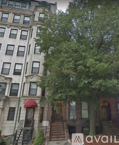 471 Commonwealth Ave Studio Apartment for Rent