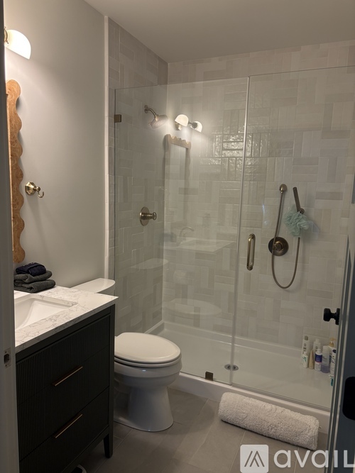 810 Lindsay Ave 1 Apartment for Rent - Photo gallery 5