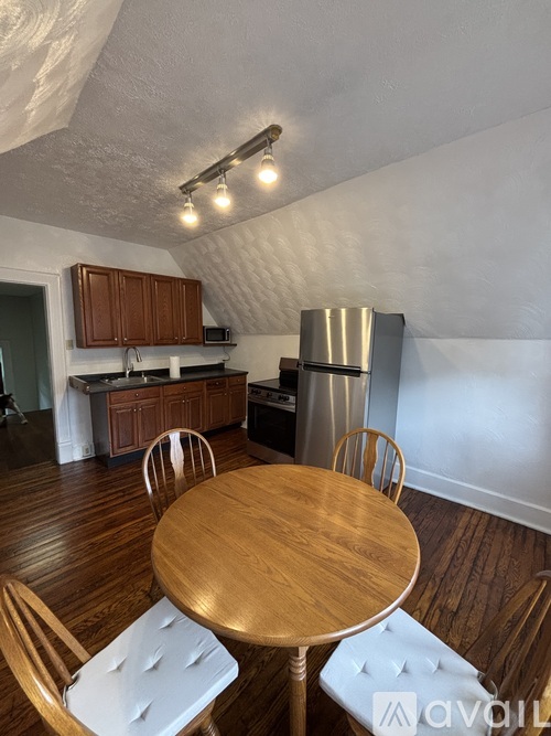 425 North Main Street 1 Apartment for Rent - Photo gallery 5