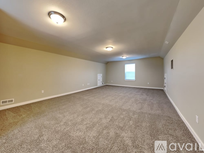 10202 185th Ave E 3 Beds Single Family Home for Rent - Photo gallery 3