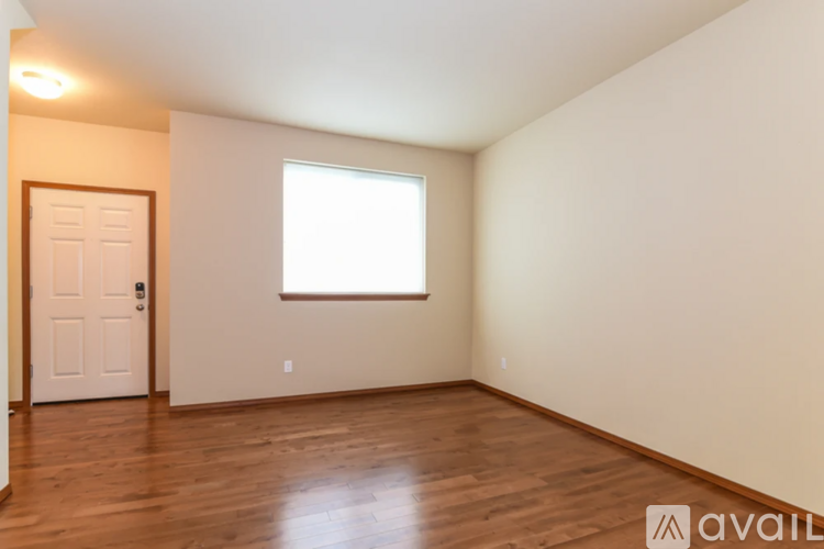 11607 26th Ave S 4 Beds Single Family Home for Rent - Photo gallery 2