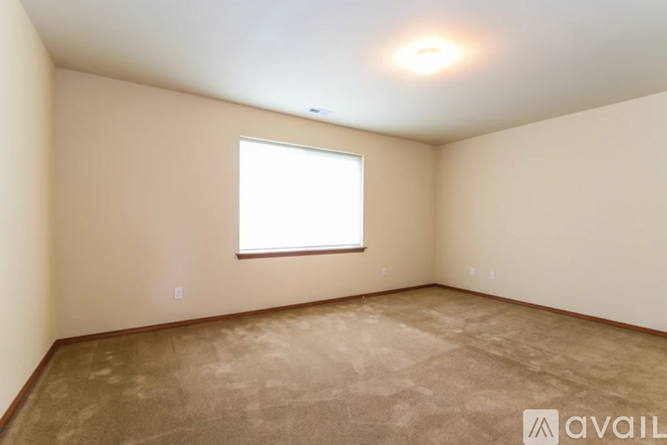 11607 26th Ave S 4 Beds Single Family Home for Rent - Photo gallery 3