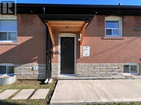 LOWER - 2 HARRIS PARK DRIVE 2 Beds Apartment for Rent
