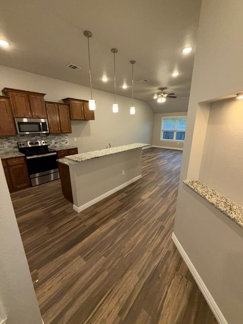 810 United Drive 2 Beds Apartment for Rent