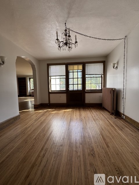 1 N Hawthorne Rd 4 Beds Apartment for Rent