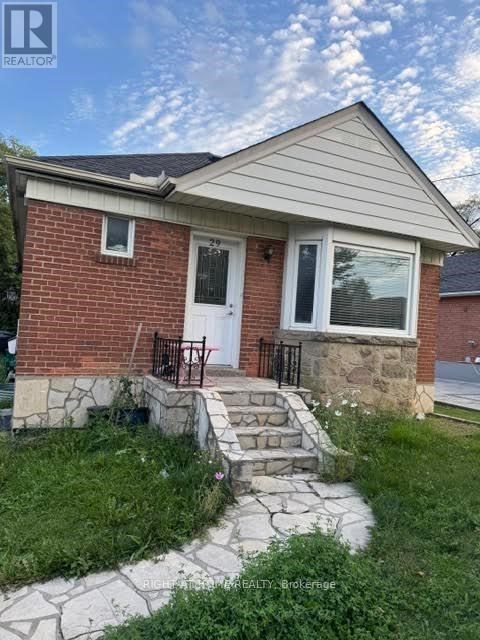 LOWER LEVEL - 29 KIRBY ROAD 2 Beds Apartment for Rent