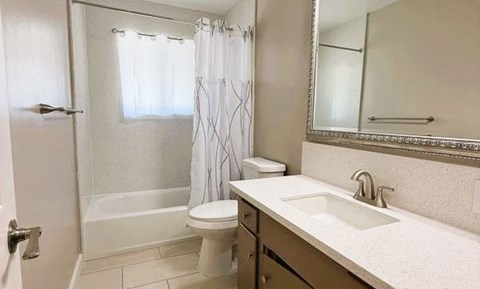 1913 College Ave 3 Beds Apartment for Rent