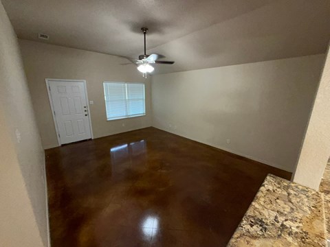 516 Kacie Drive 3 Beds Apartment for Rent