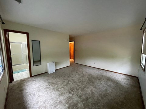 2491 NICHOLS BLVD 4 Beds Apartment for Rent