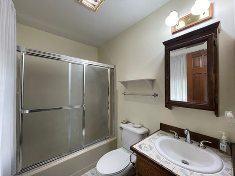 2491 NICHOLS BLVD 4 Beds Apartment for Rent