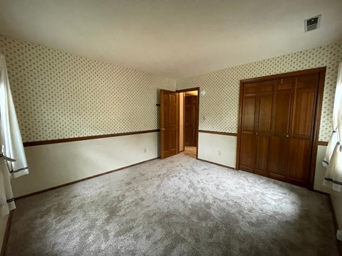 2491 NICHOLS BLVD 4 Beds Apartment for Rent