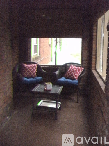 Longview Avenue Southwest 3 Beds Townhouse for Rent - Photo gallery 1