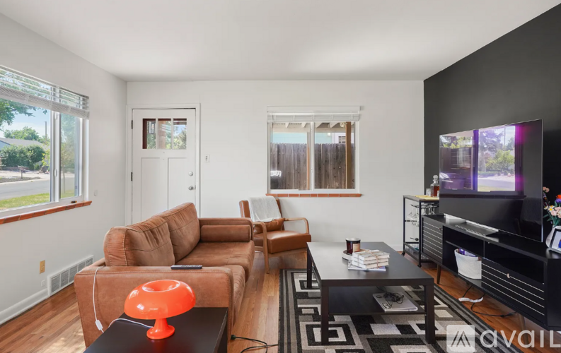 2665 S King St 3 Beds Single Family Home for Rent - Photo gallery 2