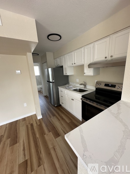 153 South 18th Avenue 1 Apartment for Rent - Photo gallery 2