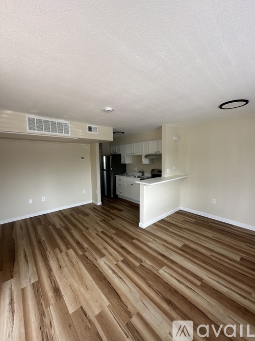 153 South 18th Avenue 1 Apartment for Rent - Photo gallery 4