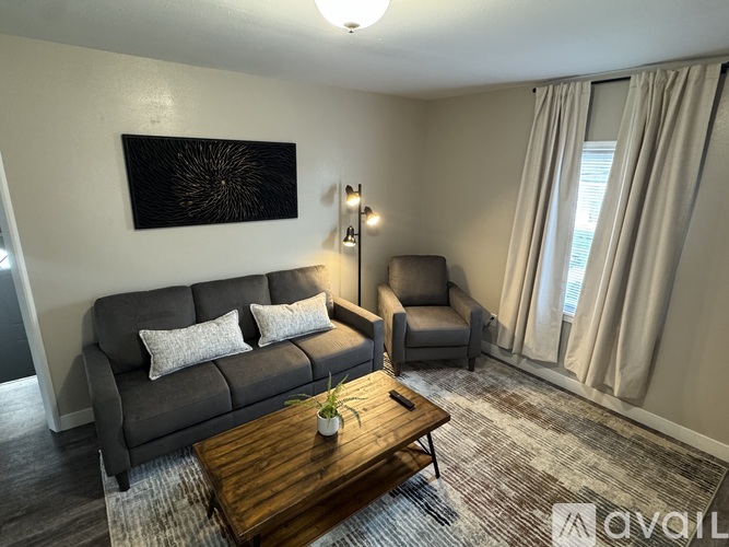 612 4th Avenue Southwest 2 Beds Apartment for Rent - Photo gallery 4