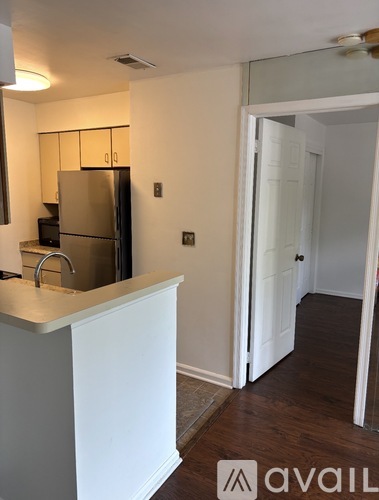 196 Blew Court 1 Condo for Rent - Photo gallery 3