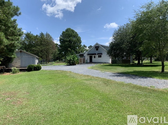 176 Quewhiffle Road 3 Beds Single Family Home for Rent - Photo gallery 2