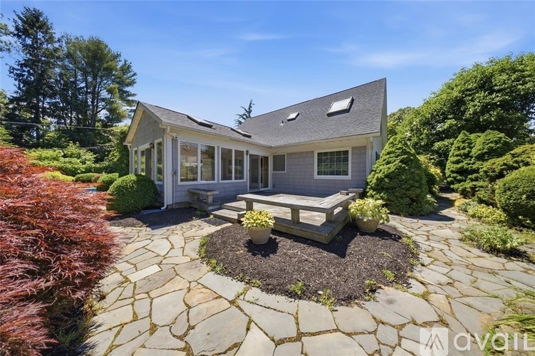 139 Sycamore Circle 4 Beds Single Family Home for Rent - Photo gallery 3